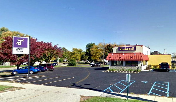 Tastee-Freez - Lansing - 2010 W Saginaw Hwy (newer photo)